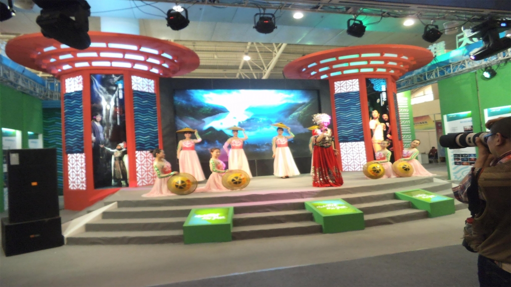 中國第十屆藝術節(jié)展臺案例